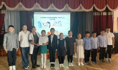 "Би эрүүл шүдтэй" дэвжээ тэмцээнд оюун ухаан мэдлэг чадвараа сорин амжилттай оролцсон нийт сурагчиддаа баяр хүргье. Хамтран ажилласан Зүүнбаян Ерөнхий Боловсролын Сургууль хамт олондоо талархал илэрхийлье. Шүд эрүүл бол бие эрүүл